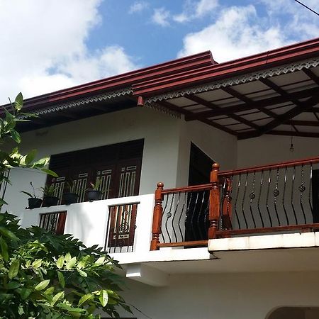 Appartamento Dumi House Weligama Esterno foto