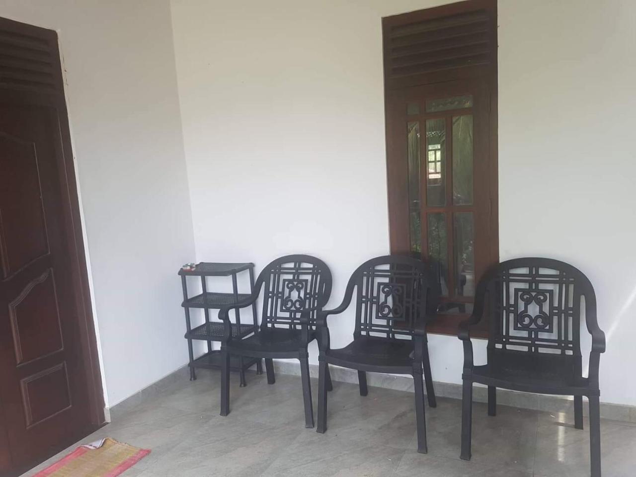 Appartamento Dumi House Weligama Esterno foto